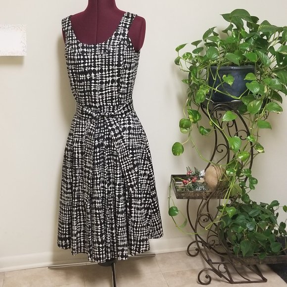 Calvin Klein Dresses & Skirts - Calvin Klein Women's Sleeveles Dress Size 4